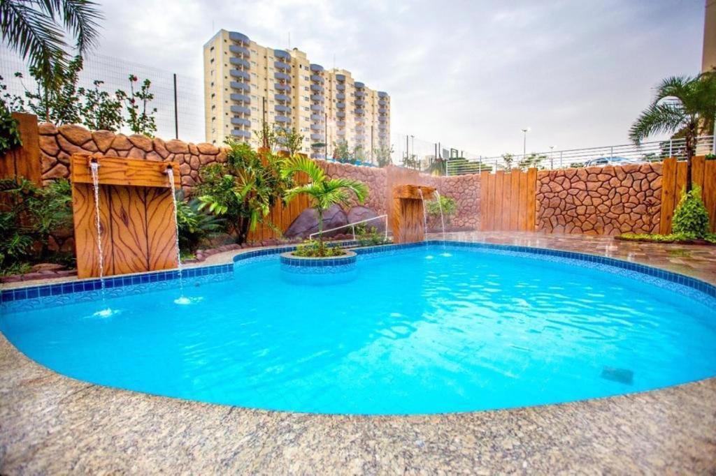 Golden Dolphin Piscinas 24h Caldas Novas